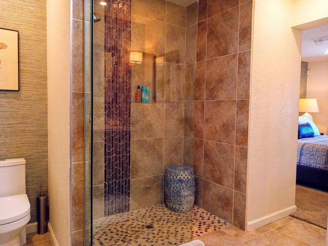 2200 E Acacia, Palm Springs CA: https://media.crmls.org/mediaz/7b8865c3-cc09-4516-89c3-ccfd89cbba1d.jpg