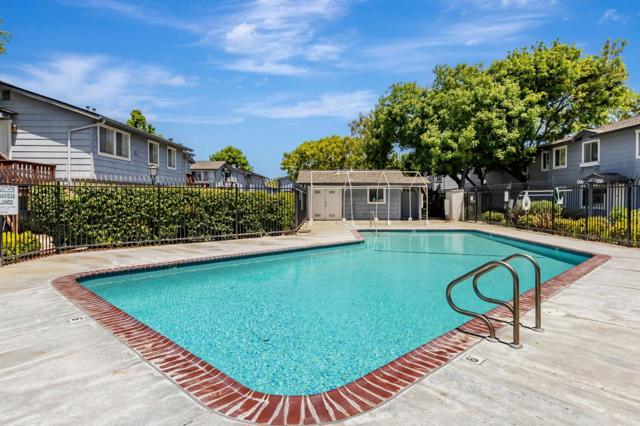 549 Groth Place, San Jose CA: https://media.crmls.org/mediaz/7b88bede-4485-4e7c-91ec-d86b5b2d4cec.jpg