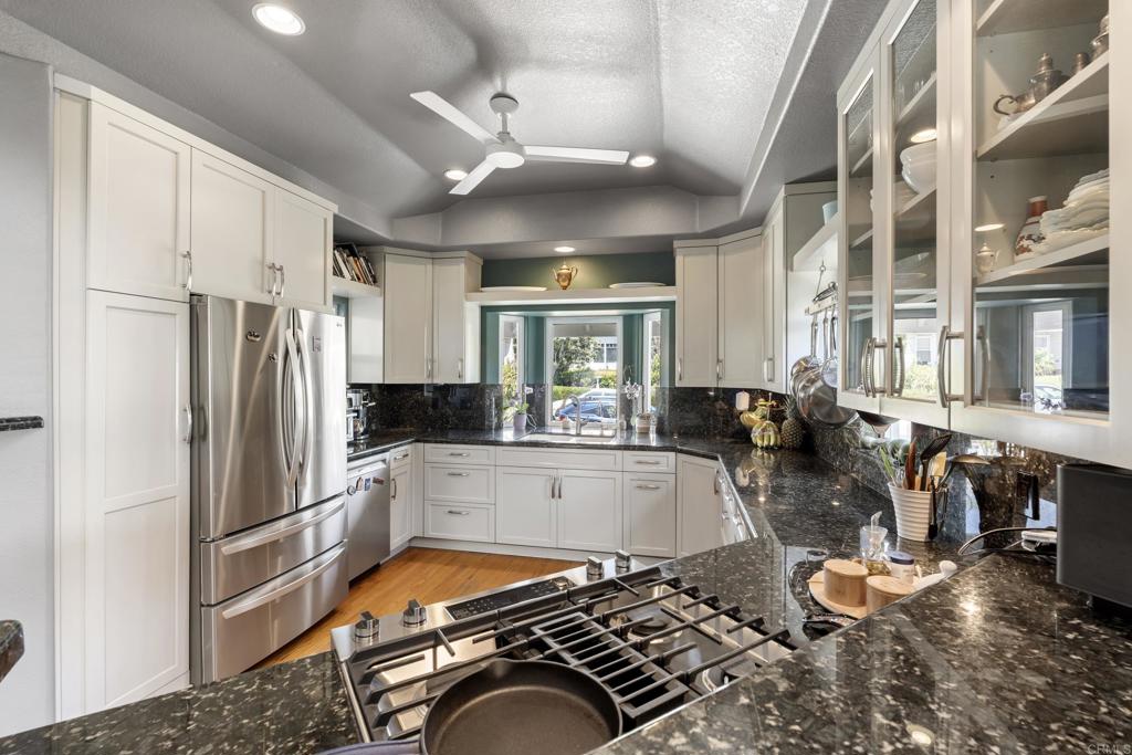 5618 Bellevue Avenue - photo 7