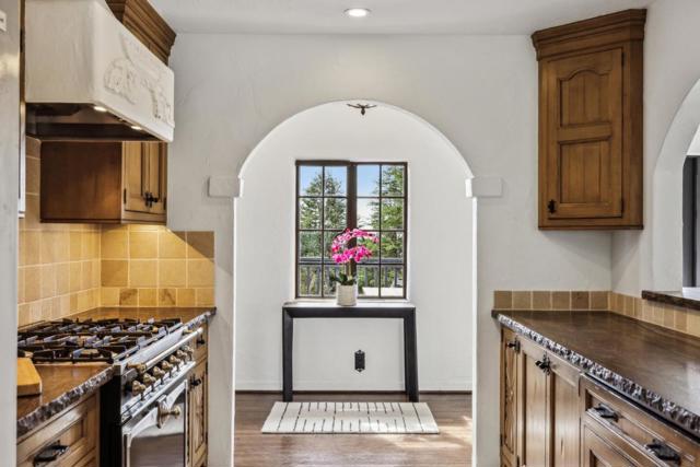 24410 S San Luis Avenue, Carmel CA: https://media.crmls.org/mediaz/7b8b56e8-f2f5-4c0e-a8e4-076819a0f084.jpg