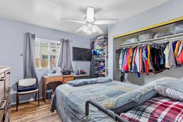 23 27 Alberta Court, San Diego CA: https://media.crmls.org/mediaz/7b8b7ab7-c94f-4610-b453-b29525229389.jpg