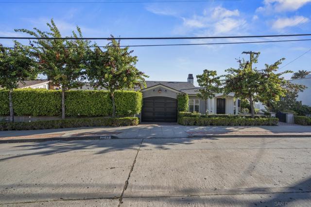 2045 W California St, San Diego CA: https://media.crmls.org/mediaz/7b8bc9b8-e5b7-4a51-a437-5734744e15bd.jpg