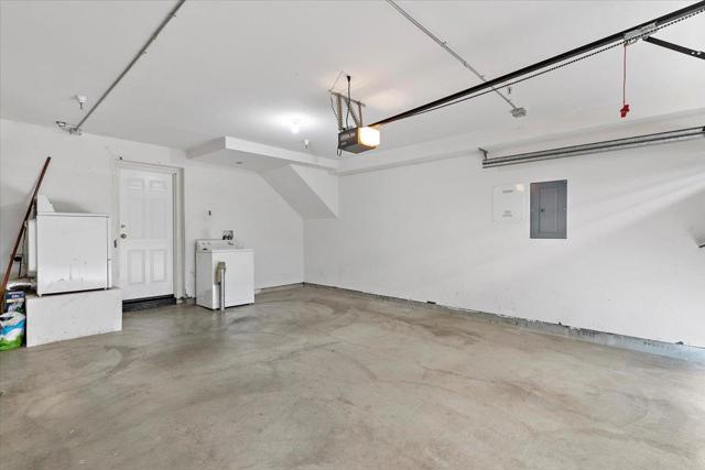 896 Towne Drive, Milpitas CA: https://media.crmls.org/mediaz/7b8c7b56-bb83-4f0f-b682-03c968351f0a.jpg