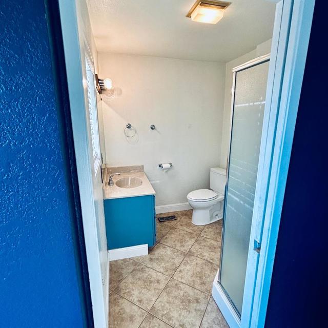 5822 E 16th Street, Oakland CA: https://media.crmls.org/mediaz/7b8cd766-7543-4736-9f1e-758f2da9384c.jpg