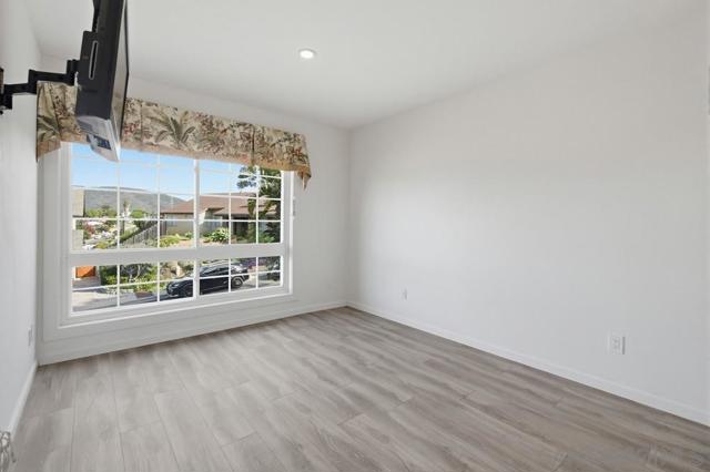 12835 Via Caballo Rojo, San Diego CA: https://media.crmls.org/mediaz/7b8d3be4-f9fe-4fc2-95e6-98a3a569d803.jpg
