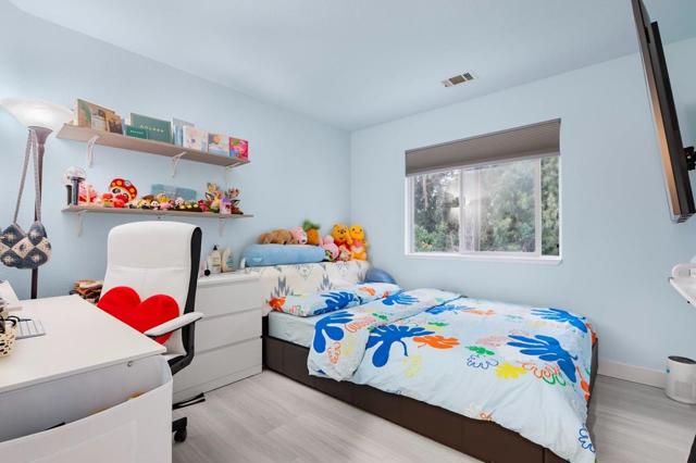 708 Raineer Court, San Leandro CA: https://media.crmls.org/mediaz/7b8dd85a-cca2-4cae-bcc5-36ad2a60010b.jpg