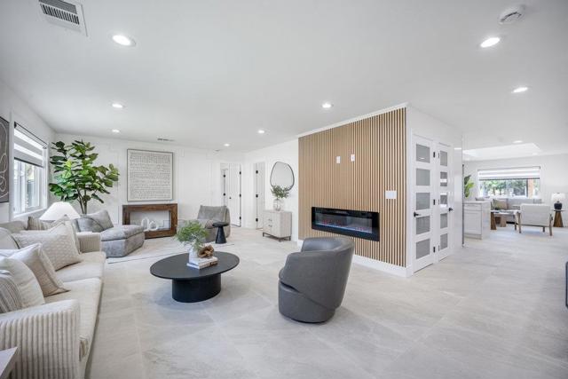 455 W Main Avenue, Morgan Hill CA: https://media.crmls.org/mediaz/7b8e7bfa-cd04-48d8-b1ec-bdc6a4165f92.jpg