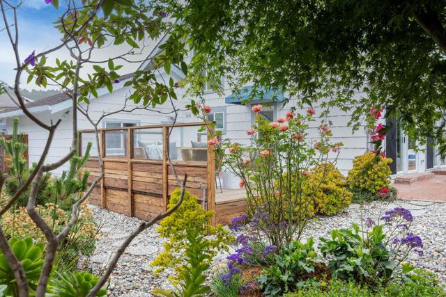 2008 Touraine Lane, Half Moon Bay CA: https://media.crmls.org/mediaz/7b8edb8e-3610-4409-8b90-0da231488442.jpg