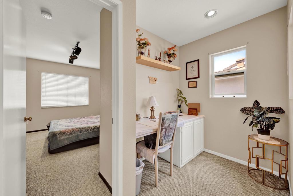 MLS #250033559SD image #29