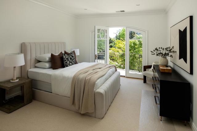 68 Almendral Avenue, Atherton CA: https://media.crmls.org/mediaz/7b8fd93f-58d9-4558-bff3-edfeb2d3ec78.jpg