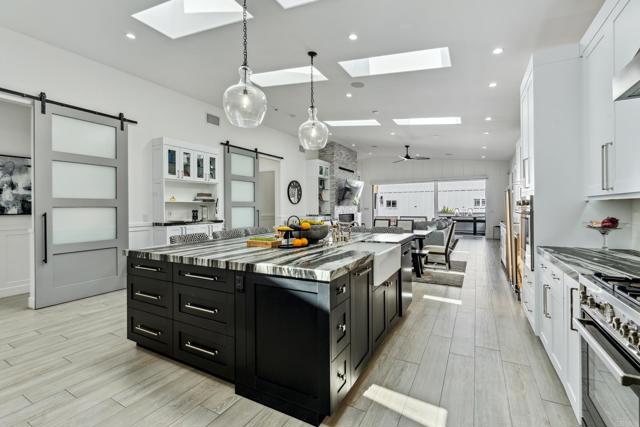 Detail Gallery Image 2 of 46 For 4230 Orchard Ave, San Diego,  CA 92107 - 4 Beds | 4/1 Baths