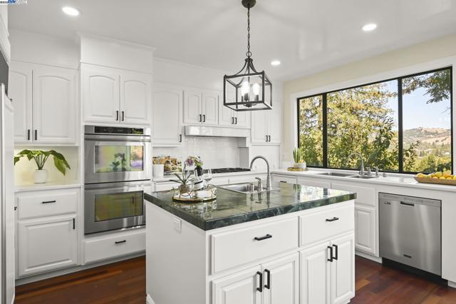 Image 15 of 52 For 783 Solana Dr