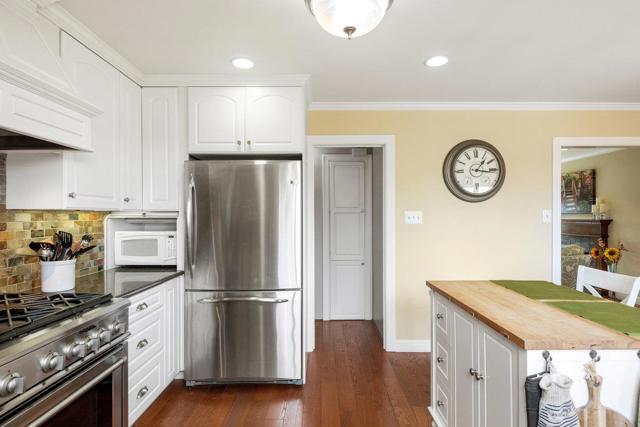 356 King Drive, South San Francisco CA: https://media.crmls.org/mediaz/7b91839c-b202-483a-a889-f7f4379ec698.jpg