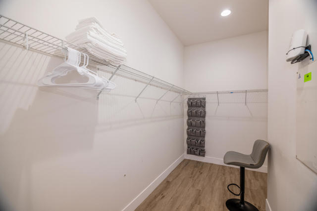 Image 27 of 62 For 48806 Barrymore Street