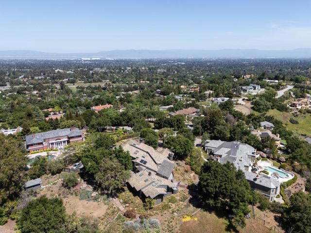 12008 Emerald Hill Lane, Los Altos Hills CA: https://media.crmls.org/mediaz/7b925e41-b1ac-4610-9f0b-f5b3aba25f9c.jpg
