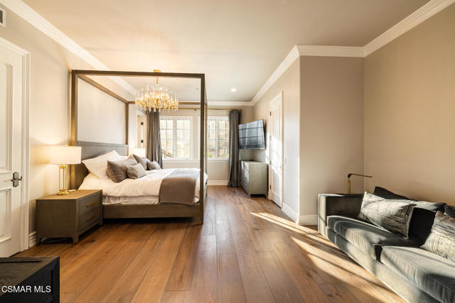 29475 Malibu View Court, Agoura Hills CA: https://media.crmls.org/mediaz/7b92aad8-60fe-414f-9f85-43ca9d8eb7c7.jpg