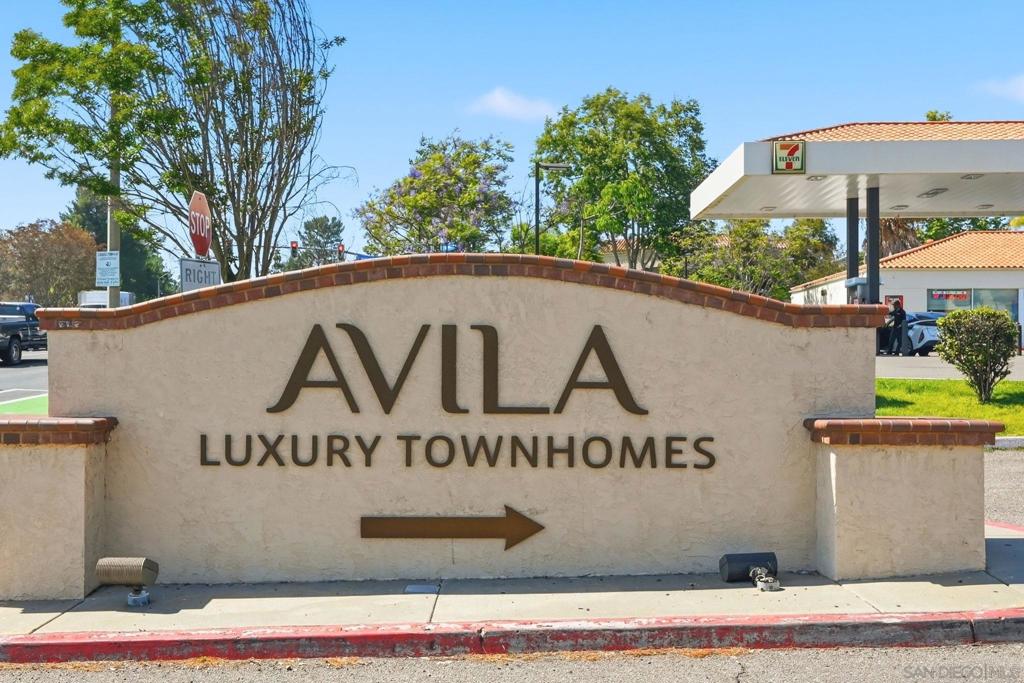 1576 Castillo Way - photo 3