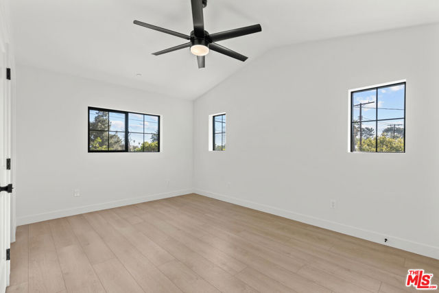 17156 Rinaldi, Granada Hills CA: https://media.crmls.org/mediaz/7b930d50-fcf4-4db5-ba84-af870db13dd3.jpg