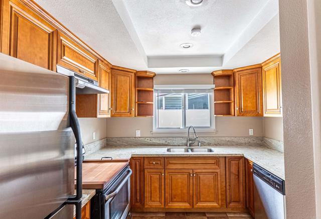 Detail Gallery Image 8 of 35 For 16577 Caminito Vecinos, San Diego,  CA 92128 - 2 Beds | 2 Baths