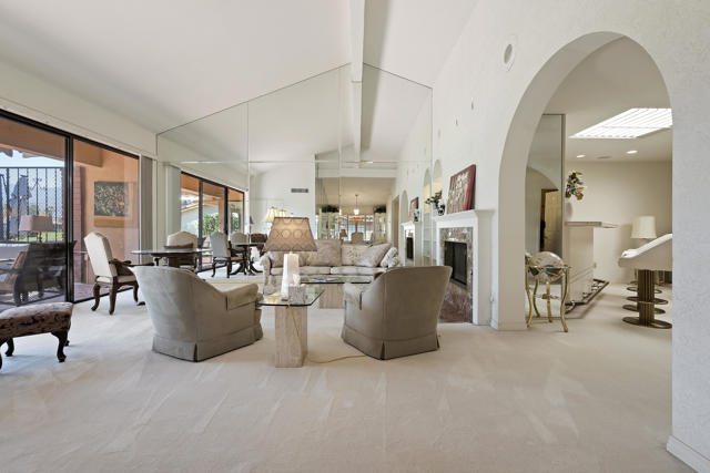 213 Calle Del Verano, Palm Desert, CA 92260