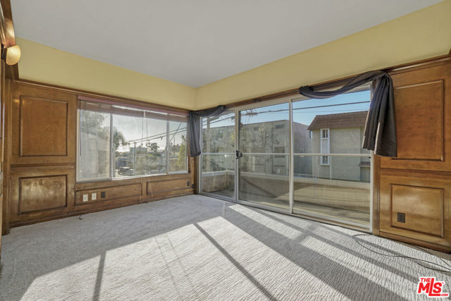 364 Pershing Drive, Playa del Rey CA: https://media.crmls.org/mediaz/7b94e26c-c1e6-4397-8ce7-eaa92f951b45.jpg