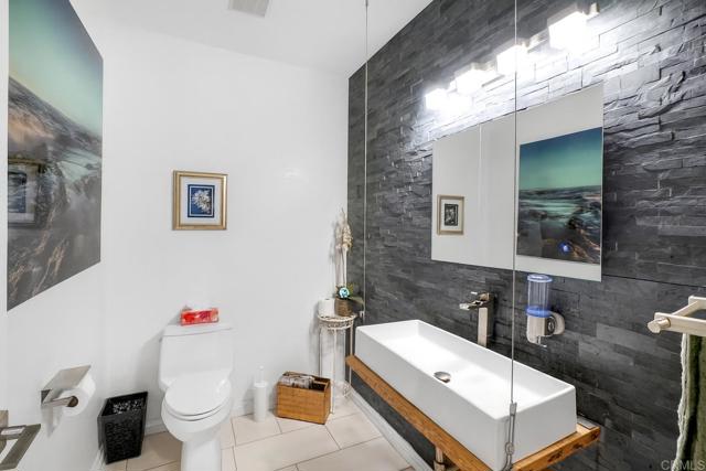 Detail Gallery Image 13 of 44 For 29738 Roble Verde, Valley Center,  CA 92082 - 3 Beds | 2/1 Baths