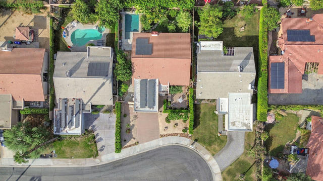 Image 43 of 47 For 40529 Meadow Lane