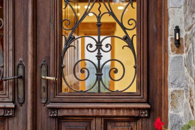 25200 Loma Prieta Avenue, Los Gatos CA: https://media.crmls.org/mediaz/7b95fd9e-bd37-457c-a1a6-c5e891646e1d.jpg