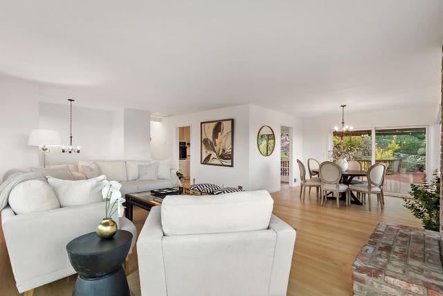 3848 Vineyard Drive, Redwood City CA: https://media.crmls.org/mediaz/7b9605e4-6ed7-451d-83ff-d8acb6ccb2bc.jpg