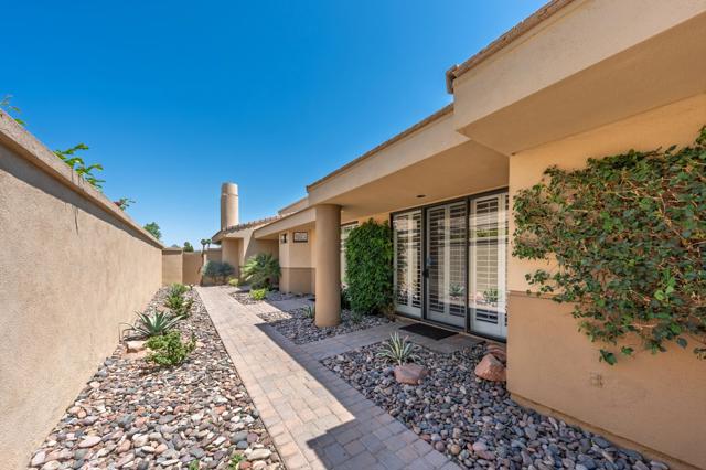 80555 Pebble Beach, La Quinta CA: https://media.crmls.org/mediaz/7b97cdad-f42b-40b4-bd34-cf74a27c536e.jpg