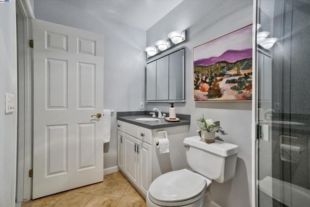 2841 Ptarmigan Dr, Walnut Creek CA: https://media.crmls.org/mediaz/7b992d12-81f3-411b-9442-9942d70a3e37.jpg