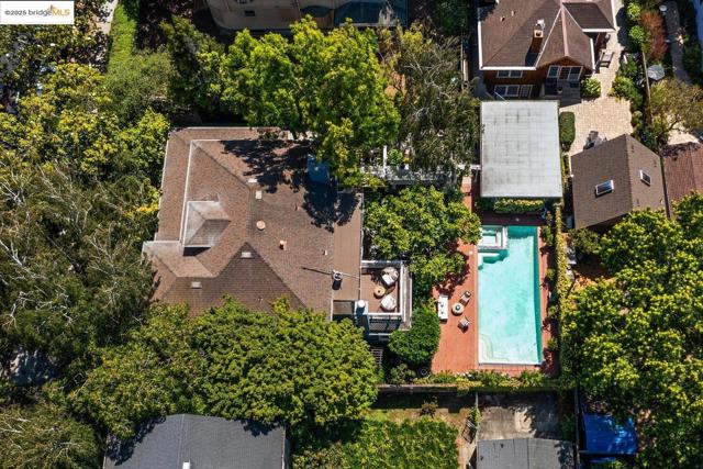 765 University Ave, Palo Alto CA: https://media.crmls.org/mediaz/7b99c9d7-bfc4-498b-be5c-a39bc2d67057.jpg