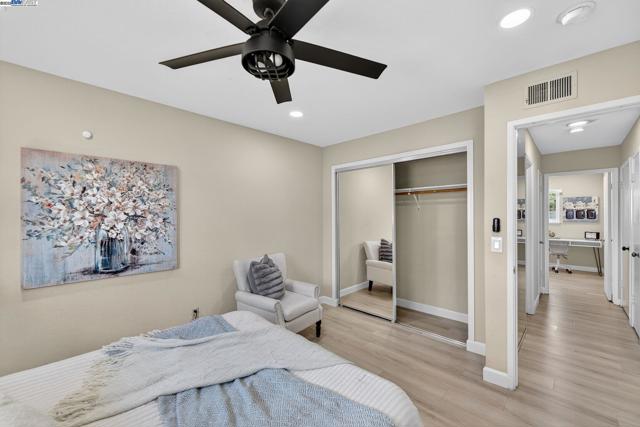 1810 Peary Way, Livermore CA: https://media.crmls.org/mediaz/7b9a2c26-22d0-475d-a5d8-e018d207c353.jpg