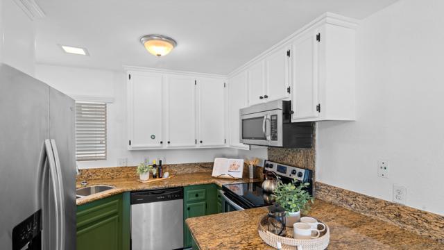 4580 Ohio St, San Diego CA: https://media.crmls.org/mediaz/7b9a4c66-bda1-4ae2-bd78-169701d03c95.jpg