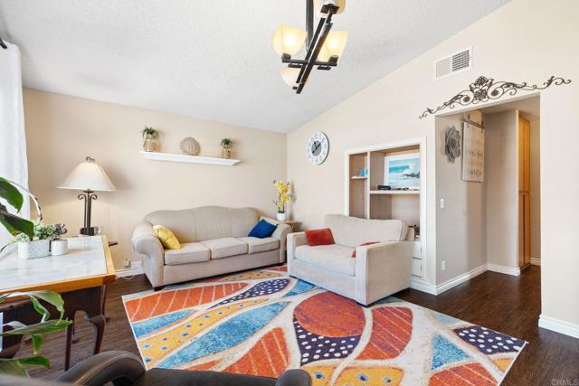 27367 El Cajon Lane, Menifee CA: https://media.crmls.org/mediaz/7b9a6081-0181-4d52-8cc6-e3b3be426a34.jpg