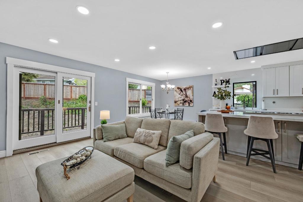 7B9A7C8C 151E 4Be9 9Aee 9572Dd5E8E77 19 Elk Court, Pacifica, Ca 94044 &Lt;Span Style='BackgroundColor:transparent;Padding:0Px;'&Gt; &Lt;Small&Gt; &Lt;I&Gt; &Lt;/I&Gt; &Lt;/Small&Gt;&Lt;/Span&Gt;