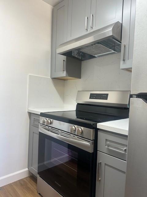 1950 Ivy Street, San Mateo CA: https://media.crmls.org/mediaz/7b9ad3d7-85ff-421f-a683-452cd71c46b6.jpg