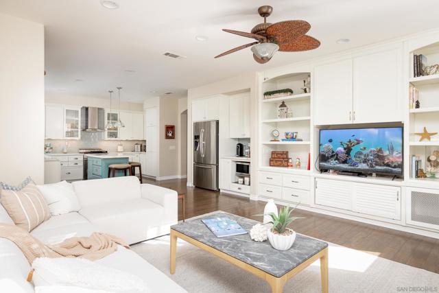 3000 Avenida Ciruela, Carlsbad CA: https://media.crmls.org/mediaz/7b9bf99a-fb2c-49e5-afeb-013286653ae9.jpg