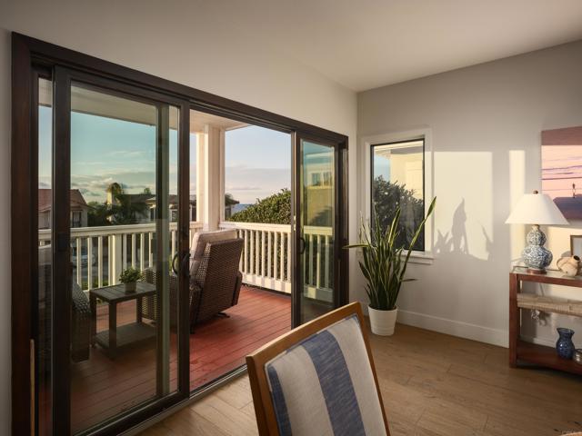 1011 Devonshire Drive, San Diego CA: https://media.crmls.org/mediaz/7b9c12cc-822e-4e94-b395-8ec2c23210d0.jpg