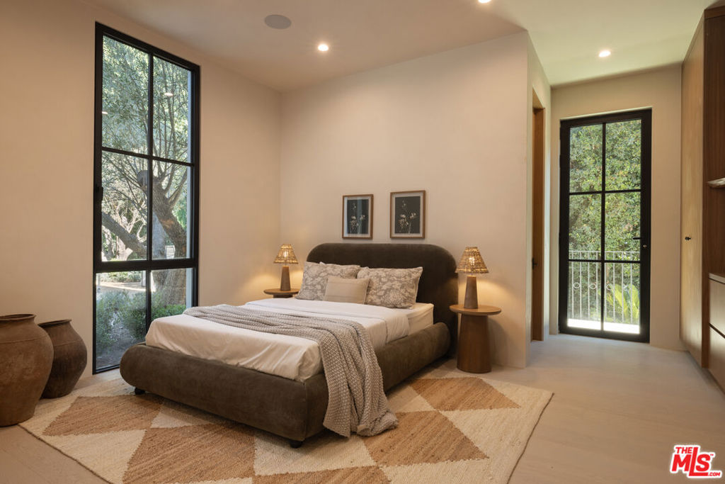 MLS #25572987 img 22