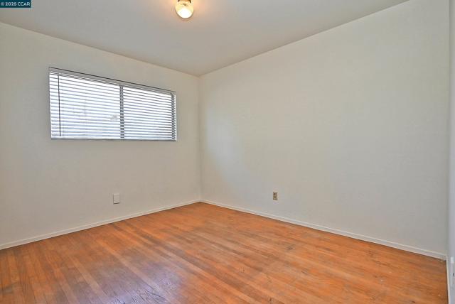 2156 MONTEREY AVENUE, Martinez CA: https://media.crmls.org/mediaz/7b9d0fdc-400e-4626-93a6-22bce5f4b615.jpg