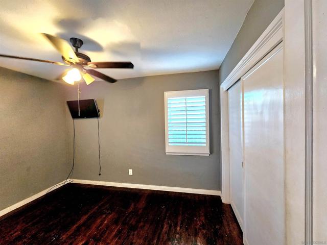 425 E 16Th St, National City CA: https://media.crmls.org/mediaz/7b9d4542-eb68-4425-8c5c-6dbd0436e6b3.jpg