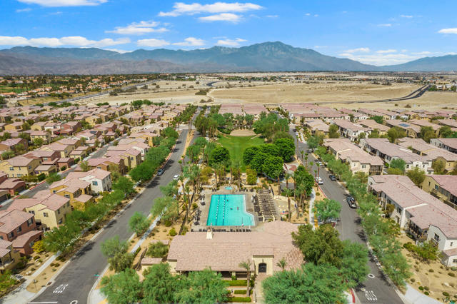 461 Paseo Del Corazon, Palm Desert CA: https://media.crmls.org/mediaz/7b9deca9-7501-4eff-bb77-8ae9174da57a.jpg