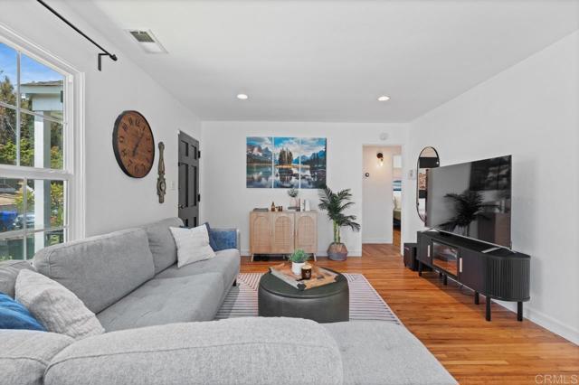 Detail Gallery Image 10 of 53 For 4461 Revillo Dr, San Diego,  CA 92115 - 2 Beds | 1 Baths