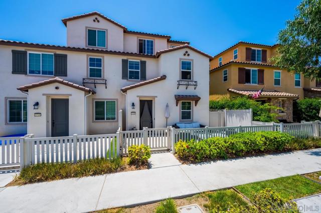1718 Santa Ivy Ave, Chula Vista CA: https://media.crmls.org/mediaz/7b9e14a0-87be-496a-a091-1ae44a9bc0e4.jpg