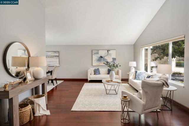 169 Larkwood Cir, Danville CA: https://media.crmls.org/mediaz/7b9e1beb-6128-4c1a-a999-55827226e4bb.jpg
