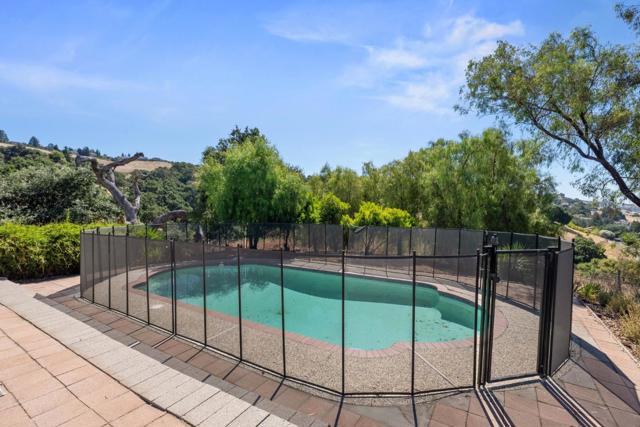17101 Kruse Ranch Lane, Morgan Hill CA: https://media.crmls.org/mediaz/7b9e3955-c4d1-457d-b2ce-d64588578ba9.jpg