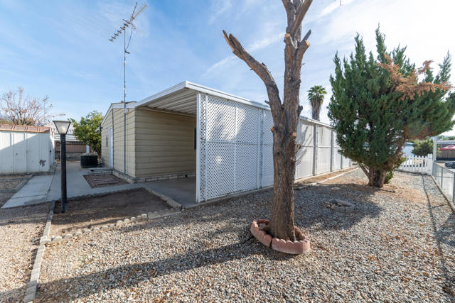43378 Nola Street, Hemet CA: https://media.crmls.org/mediaz/7b9e98a7-1500-424c-bf73-2fddd7405a31.jpg