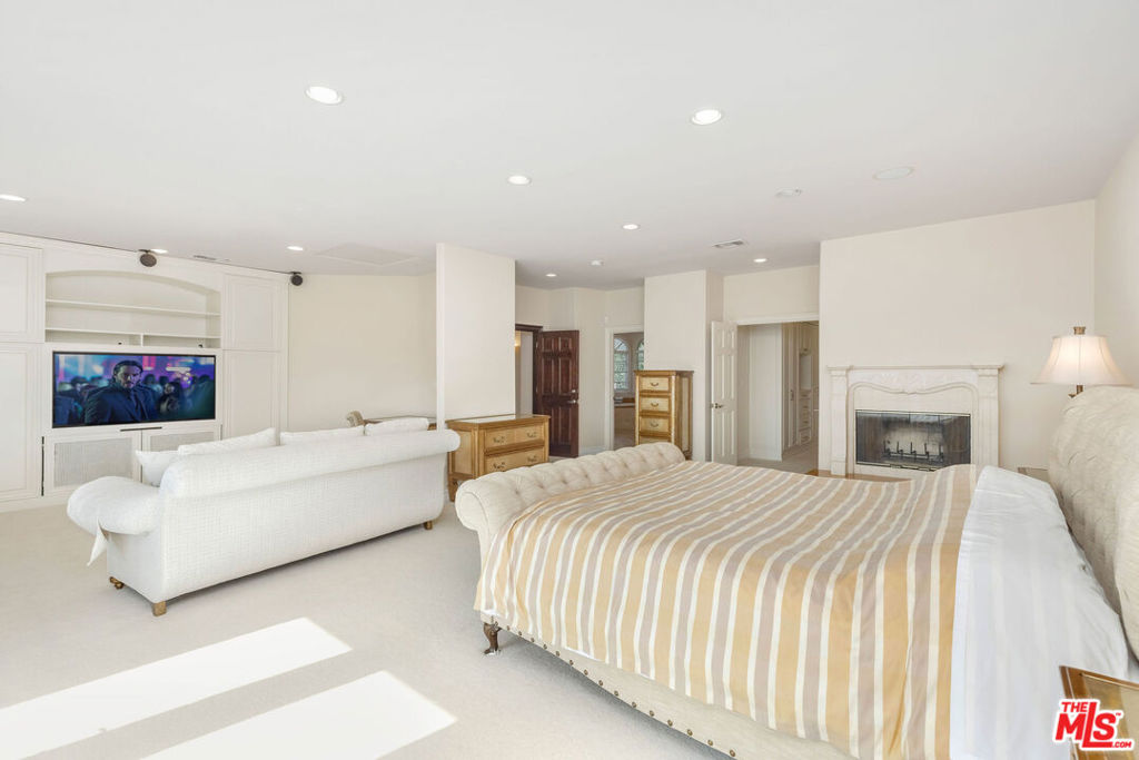 MLS #26646107 image #21