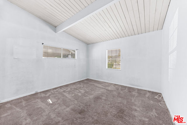 22027 Viscanio Road, Woodland Hills CA: https://media.crmls.org/mediaz/7b9fbe77-2bf1-4d30-b287-891a2cfd156a.jpg